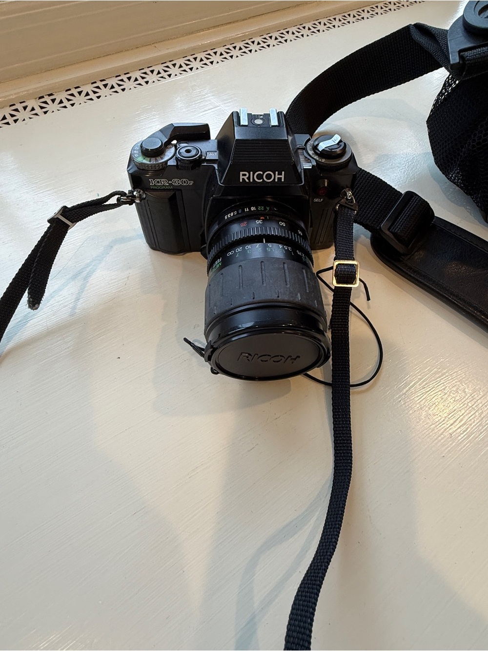 RICOH XR-30 35mm SLR Camera in Black with Zoom Lens + Bag